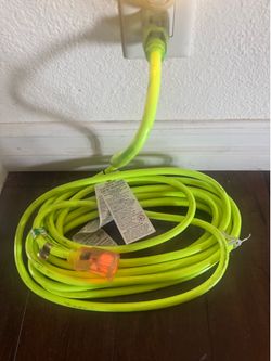 Southwire 25ft Heavy Duty Outdoor Extension Cord - 12/3 Lighted End - Brand New Looking for a tough, reliable extension cord that stands out and perfo