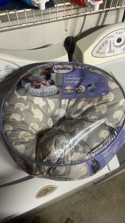 Newborn pillow