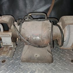 Black and Decker,  6 Inch Bench Grinder  - Vintage 