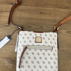 New Dooney & Bourke Purse