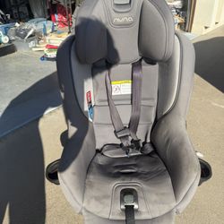Nuna Riva Car Seat 