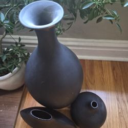 3 custom pots