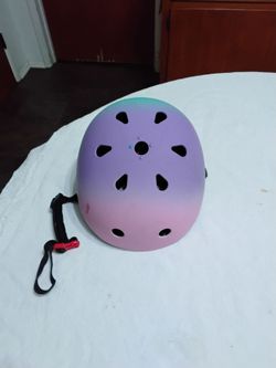 Girls Medium bicycle helmet size 5 year's and up