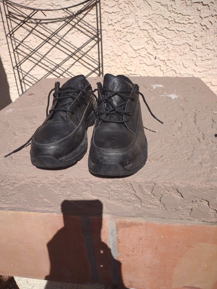 Worx by Red Wing Shoes. Safety Toe, Antiskid, Slip Resistant, Electrically Dissipative Size 8.5 Men's