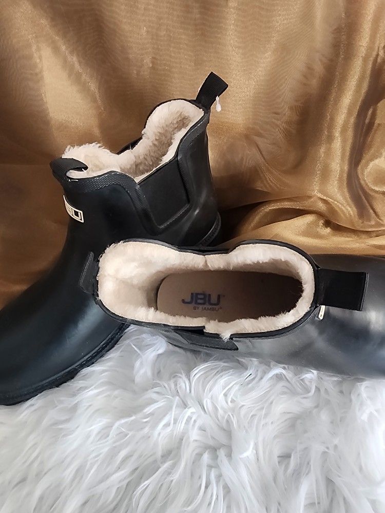 Winter Boots Size 8 New