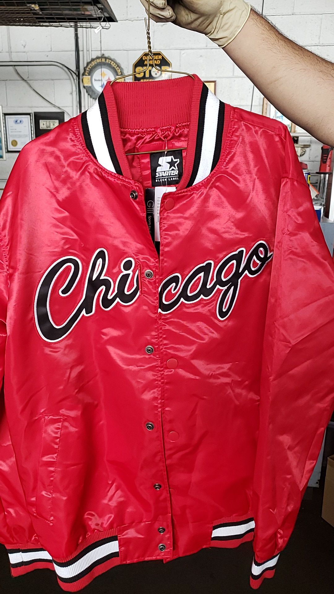 Chicago bulls starter jacket 90s deadstock new with tags for Sale in Chicago,  IL - OfferUp
