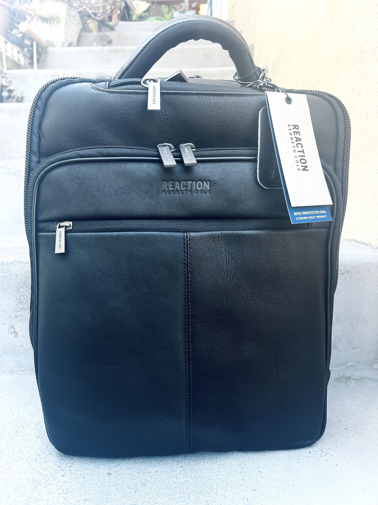 Kenneth Cole Shoulder Bag/ Backpack 