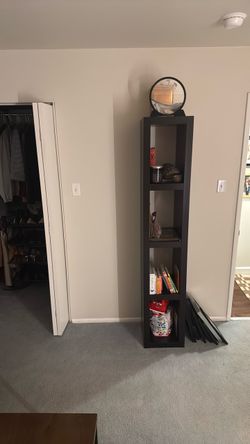 Cubbies/ vertical shelf