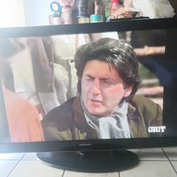 50-in Plasma Samsung TV