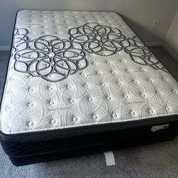 King Size Mattress Pillow Top New