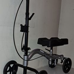 NOVA KNEE WALKER