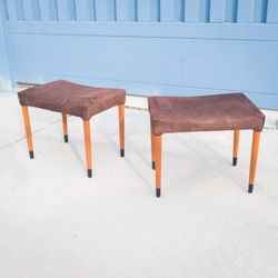 OMANN JUN, Denmark. attributed. pair of stools, teak. Modell Nr 128