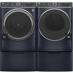 GE Washer And Dryer With Pedestals