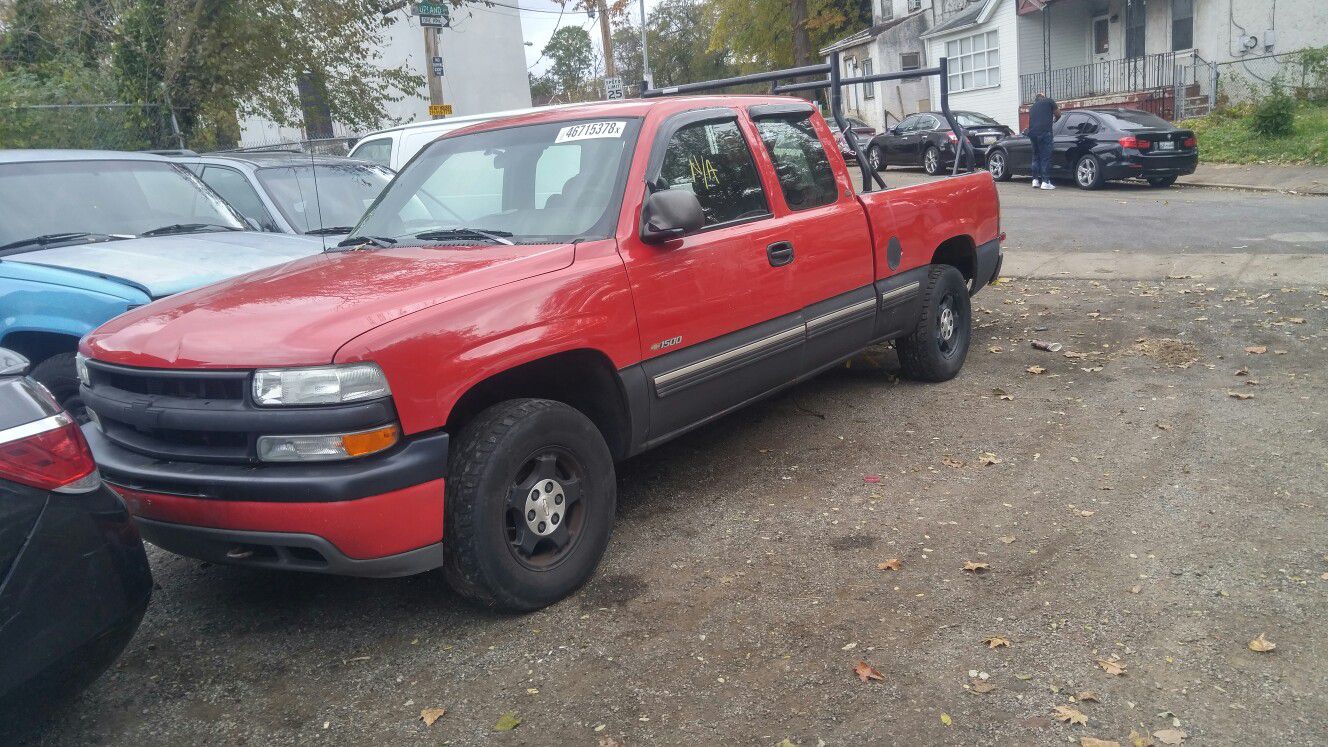 2000 Chevy truck Parts only