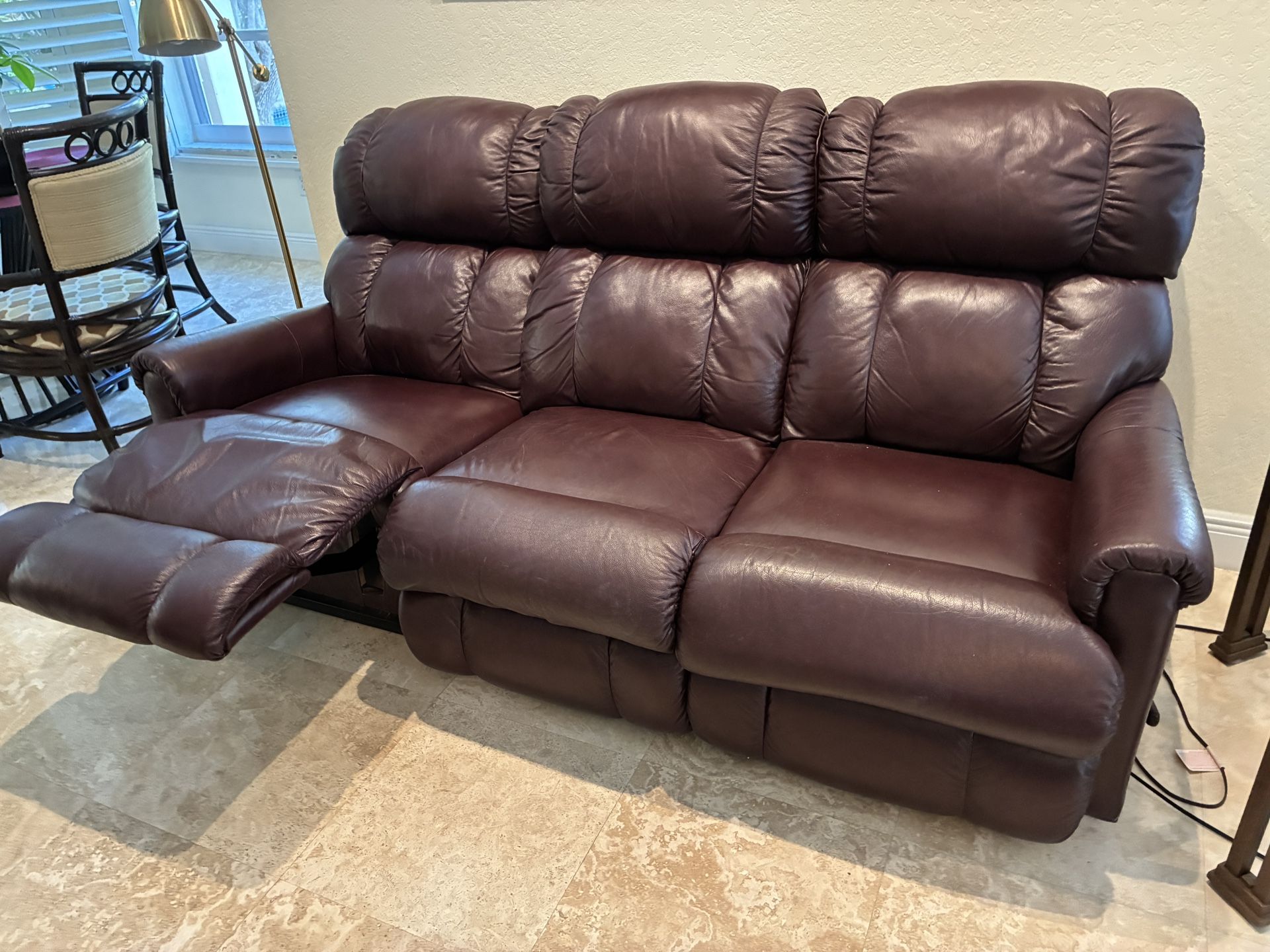 Priced for Quick Sale: La-Z-Boy Pinnacle Leather Set