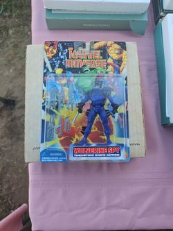 Marvel Universe Wolverine Spy Action Figure 1997