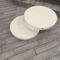 Rotating coffee table