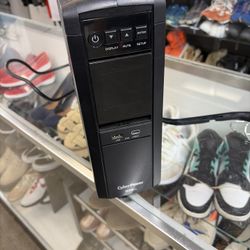 Cyber power Cp1500pfclcda 1000watt Backup Battery (pure Sinewave)