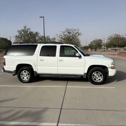 2004 Chevrolet Suburban