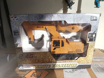RC Die-Cast Remote Control Excavator 1:24 Scale