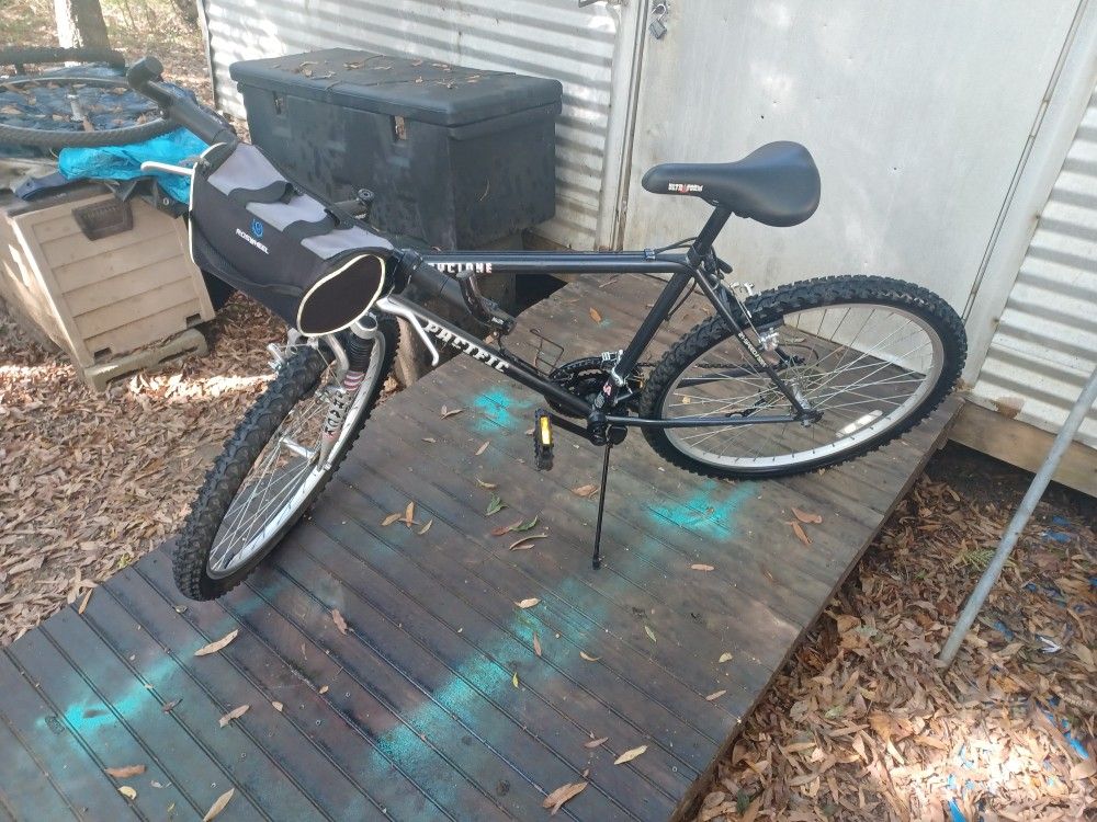 Pacific Cyclone Mountain Bike 