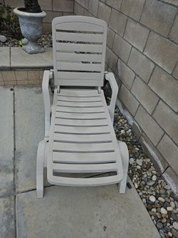 Patio Lounge Chairs