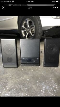 CD & BLUETOOTH ON THE WALL