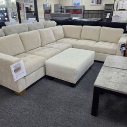 Floor Model Beige Fabric Sectional Sofa 🚚WE DELIVER🚚