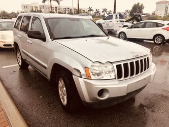 2007 Jeep Laredo 4X4.