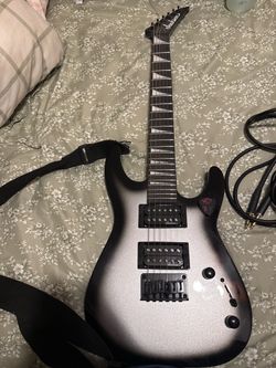 Guitar bundle! Jackson Dinky & Fender Mustang LT25 Amp
