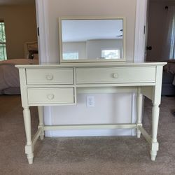 Vanity Desk