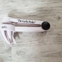 Handy Garlic Peeler