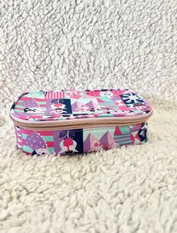 Tokyo Disneyland Its Small World Zipper Pouch