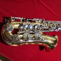Like New Yamaha Alto Sax.  YAS. Advantage 200AD