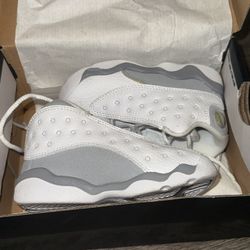 Jordan 13 Retro "White/True Red/Wolf Grey" - Size 7C 