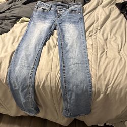 Wildflower Flair Jeans With Embroidery On Back Pockets Size 7
