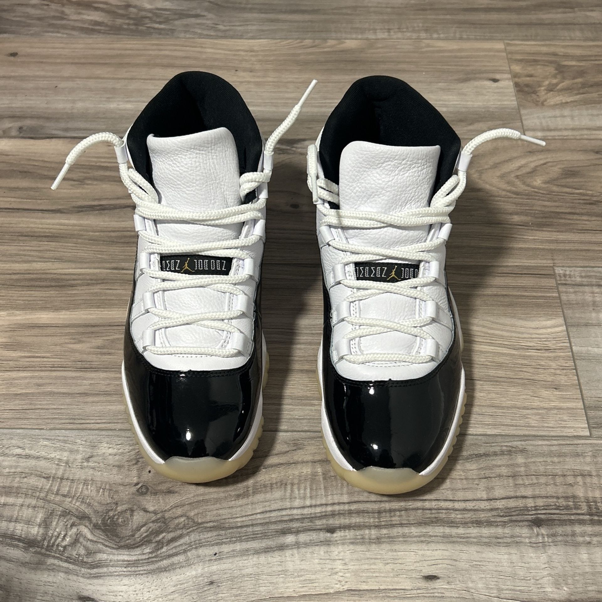 JORDAN 11 RETRO 'GRATITUDE / DEFINING MOMENTS Size 9.5