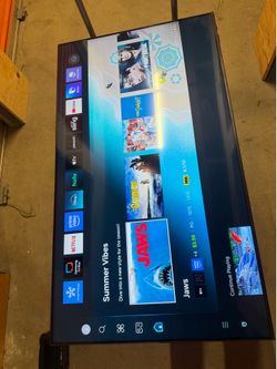 Samsung 65” Tizen UN65TU8000 series 4k UHD HDR Crystal Smart LED TV. Year 20/20