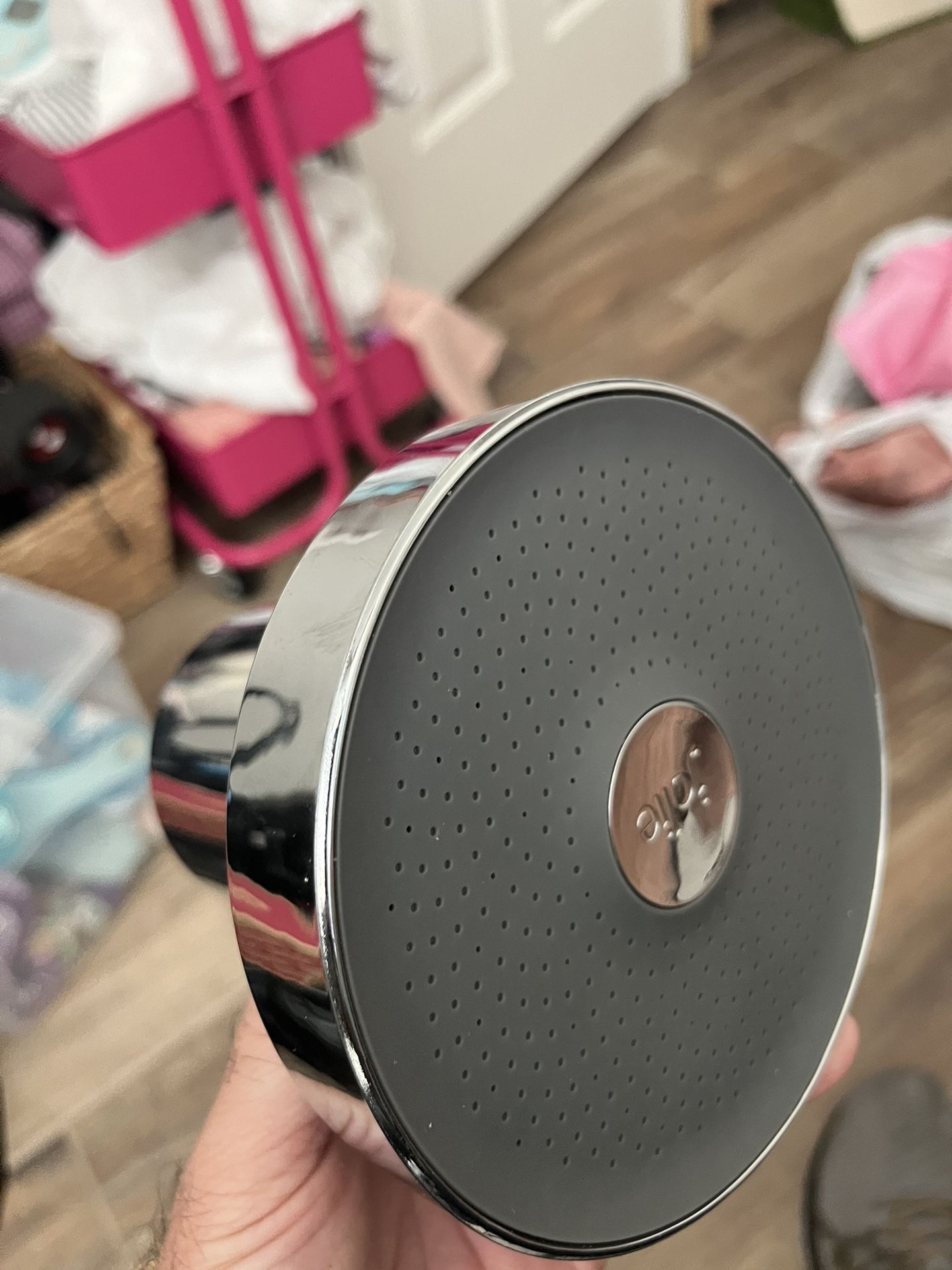 Jolie Shower Head