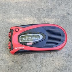  Coleman Omnipower Outrider Self Powered & Solar Radio is a portable AM/FM