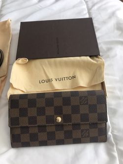 Louis Vuitton 'Sarah NM2' Wallet