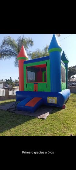 Jumpers, Waterslides, Y Mas