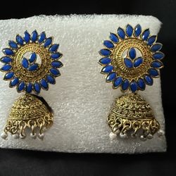 Alloy Gold Traditional Gold Plated Blue Kundan Jhumka Jhumki Earring 20 x 15 x 3.8 Cm