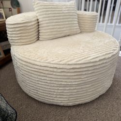 Beautiful Soft Material Sofa Chair