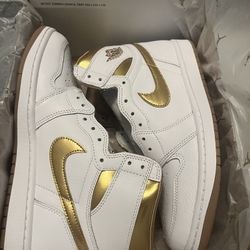 Jordan 1 Metallic Gold