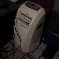 LG Portable Air Conditioner 