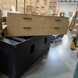 71” Bathroom Vanity In Wood Color 