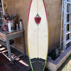 Surfboard 6’ 5” Short Board