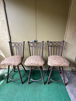 Wrought Iron Swivel Kitchen/Bar Stools (Set of 3)
