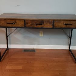 Brand-new Computer Desk 